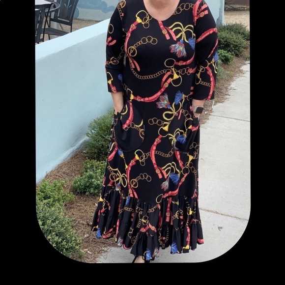 ISO ZadieB’s tops and dresses - Picture 4 of 6